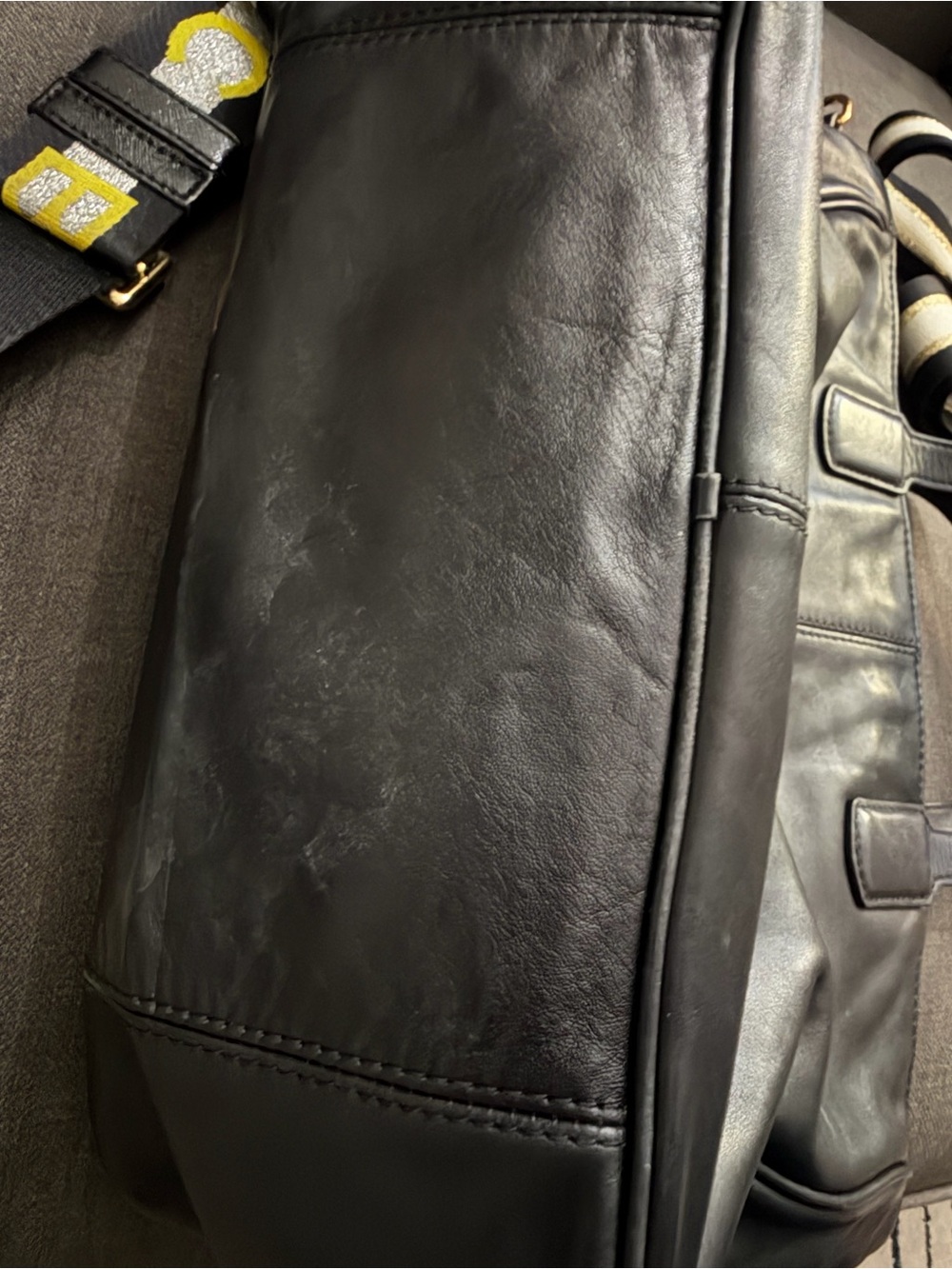 RARE Marc Jacobs Flash Black Embossed Leather Weekend Bag tote with Straps - Picture 12 of 15